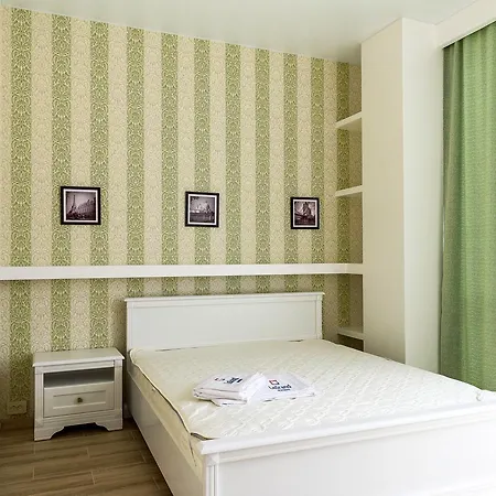 Legrand Vosemnadcataya Zhemchuzhina 79 Apartment *