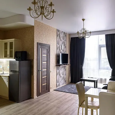 Legrand Vosemnadcataya Zhemchuzhina 79